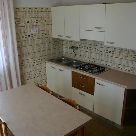 In Der Zweiten Etage Mit Balkon Apartment Tignale