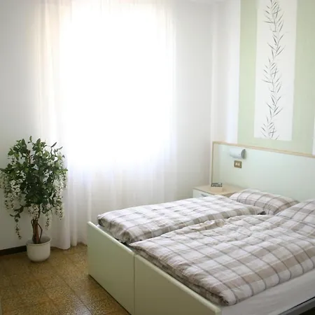 Apartment In Der Zweiten Etage Mit Balkon Tignale